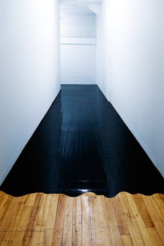 plancher peint effet noir
